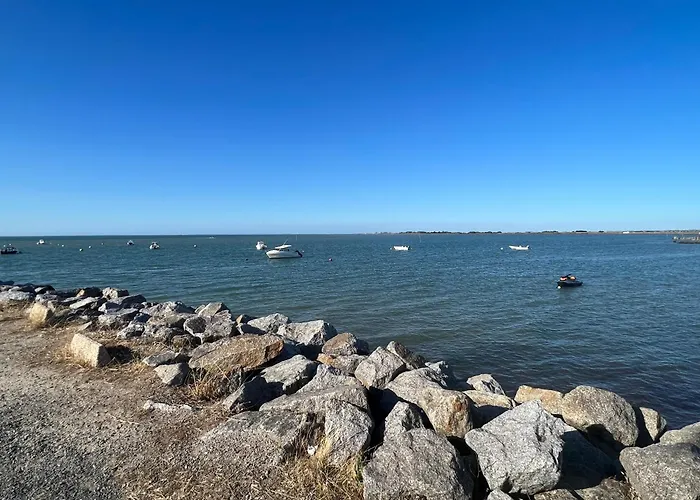 à 100m De La * La Barre-de-Monts
