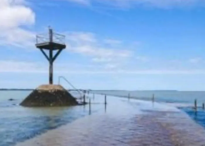 à 100m De La * La Barre-de-Monts